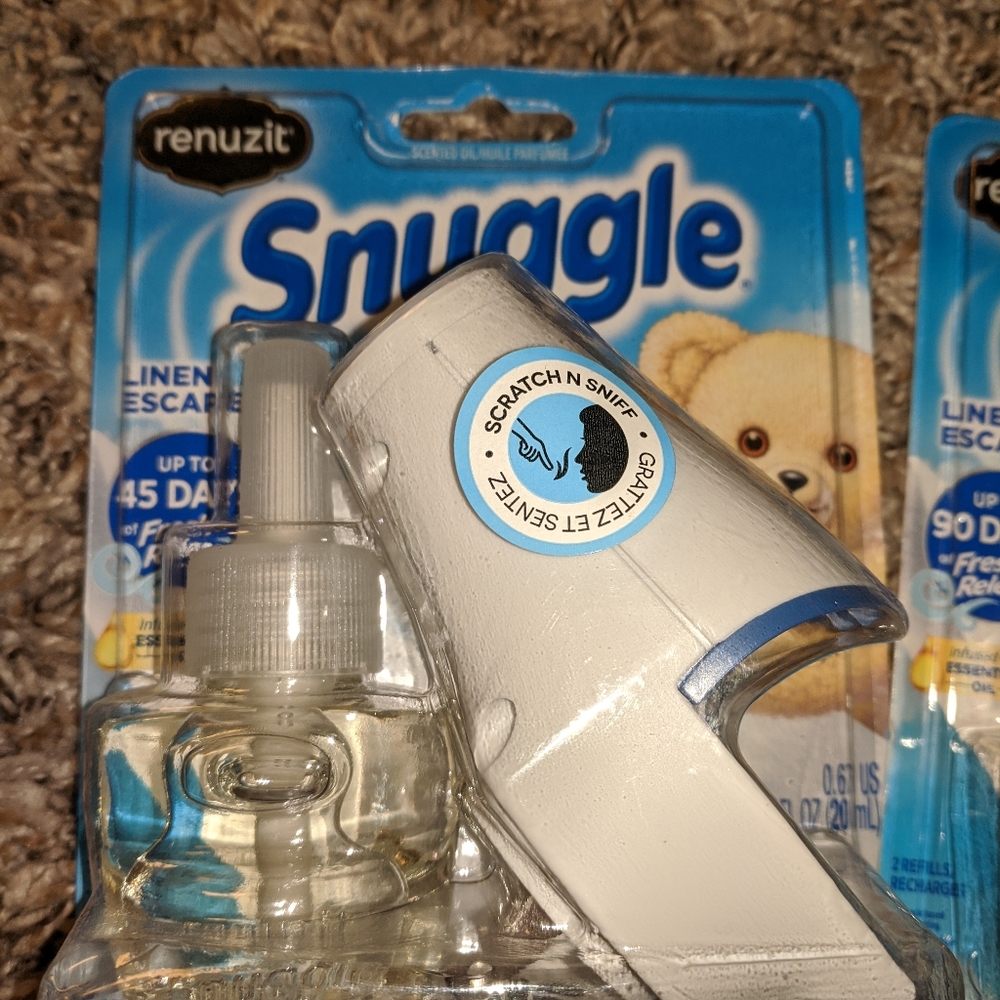 Snuggle Plug-in with Refill - Picture 3 of 6